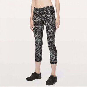 LULULEMON PACE RIVAL CROP 22" IN ACHROMARIZE ICE GRAY BLACK SIZE 12